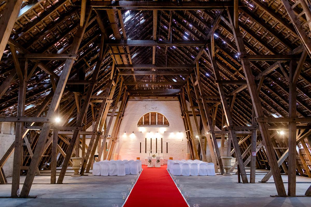 Hochzeit Gut Schönau Heuboden